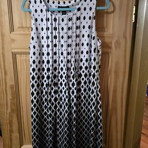 Elegant Black and White Patterned Dress